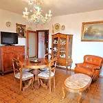 Iolanda Apartment