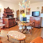 Iolanda Apartment *