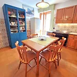 Iolanda Apartment